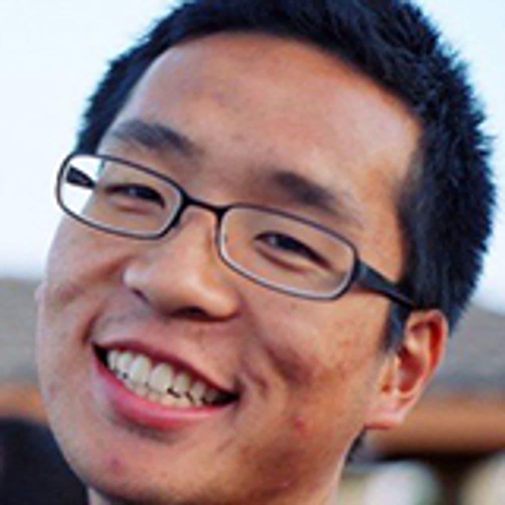 Justin Hsia smiling.